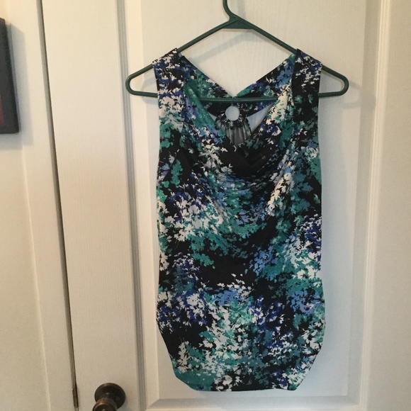 women’s sleeveless top - Picture 1 of 2